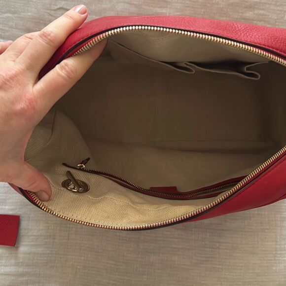 Gucci Red Leather Soho Bowler Chain Shoulder Bag - Picture 14 of 16